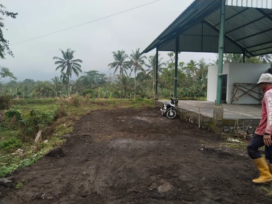KEGIATAN PENATAAN JALAN MASUK KE TPS 3R